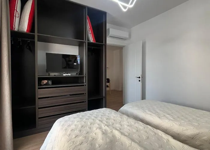 3m Luxury Lägenhet Golem (Tirana)